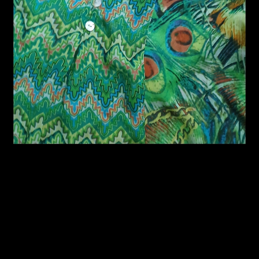 Vibrant Green Patterned Blouse‎ - Picture 6 of 11